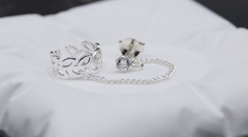Leaf Chain Ear Cuff